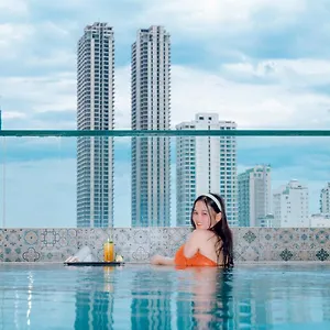 https://sea-garden-hotel-danang.hotelsofhoian.com